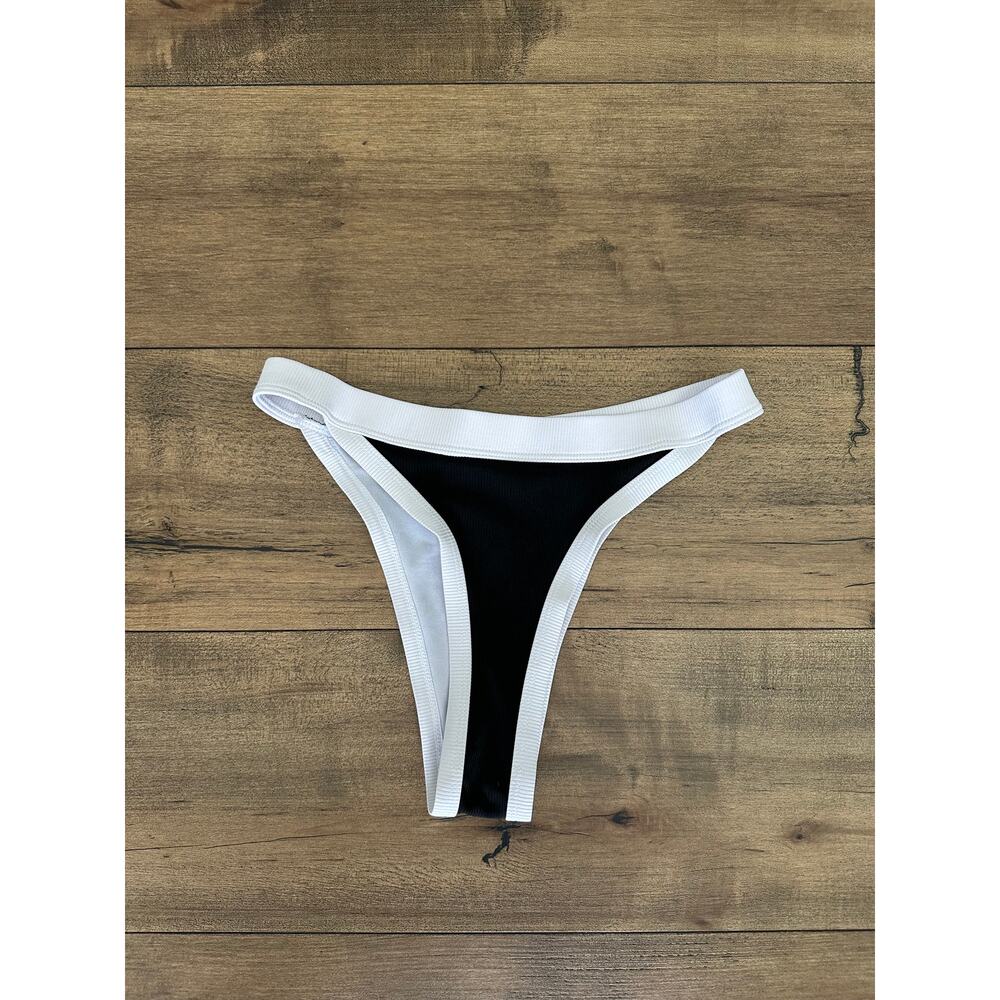 Black & White Swimsuit Bottoms - Medium